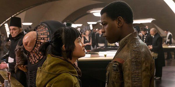 Star Wars: Last Jedi' Review Scores Manipulated by Angry Fans: Report