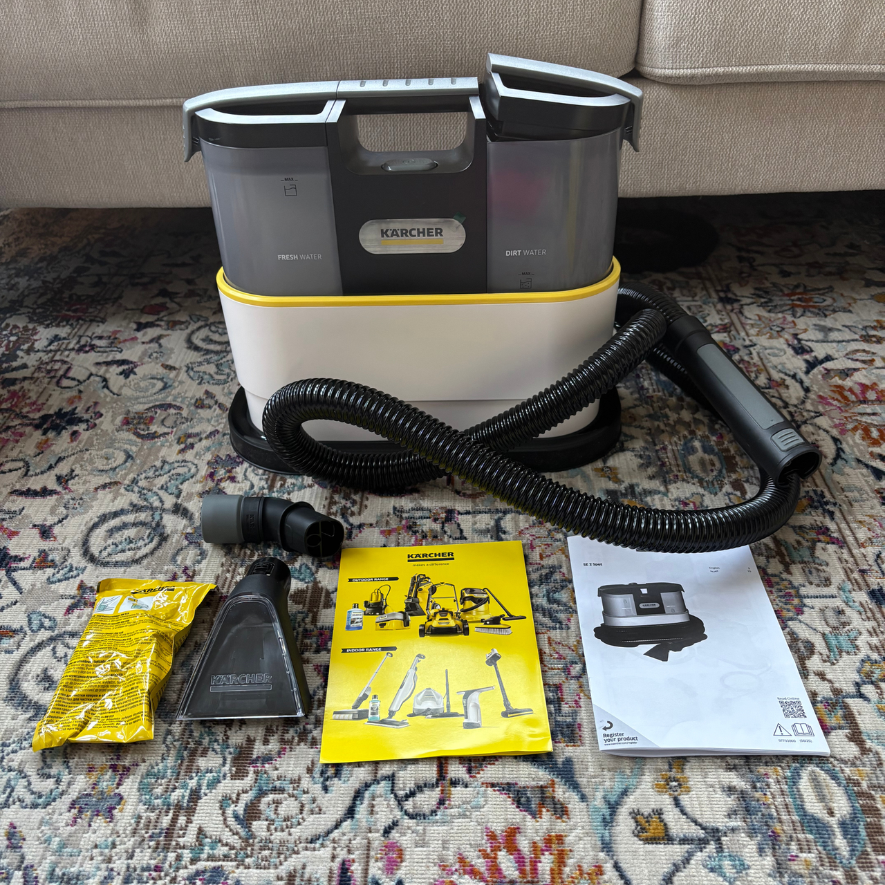 flat lay of the Karcher SE 2 Spot Cleaner contents