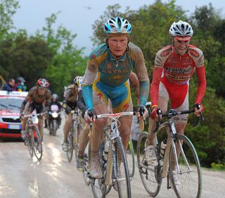 Alexandre Vinokourov and Stefano Garzelli, Giro d'Italia 2010, stage 7