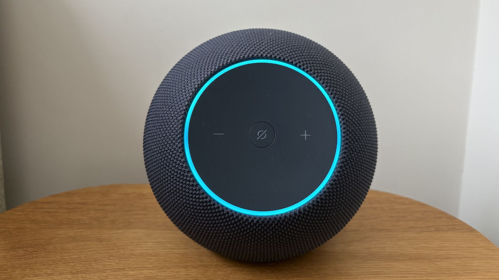 Testing the Amazon Echo Studio at home