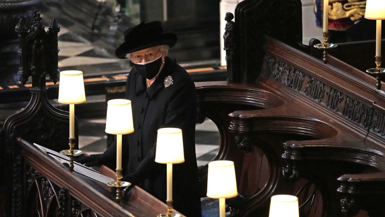 The Queen sits alone during Prince Philip&#039;s funeral