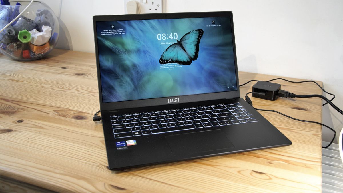 MSI Modern 15 B12M