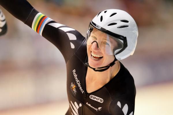 Alison Shanks (NZL) celebrates in style