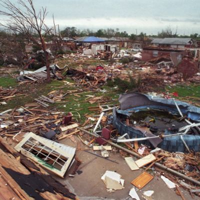 How to Donate to Oklahoma Victims - Ways to Support Oklahoma Tornado ...