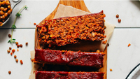 Lentil nut roast
