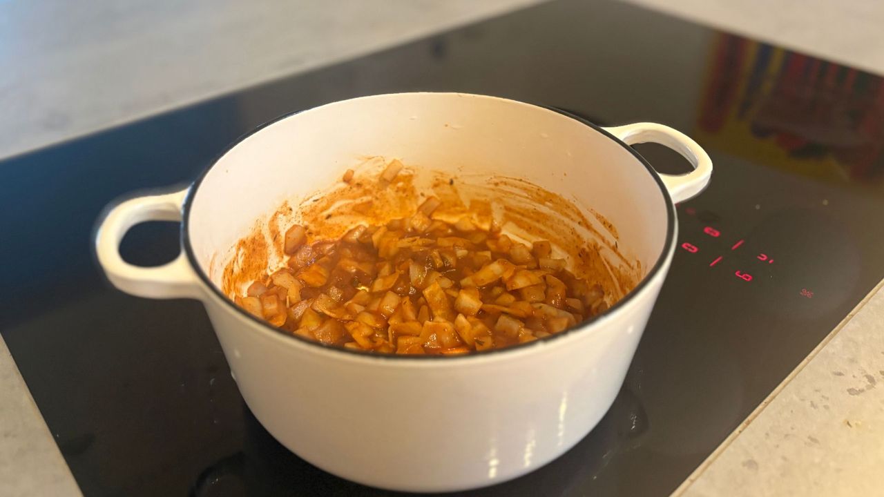 Testing the Habitat Cast Iron Casserole Dish