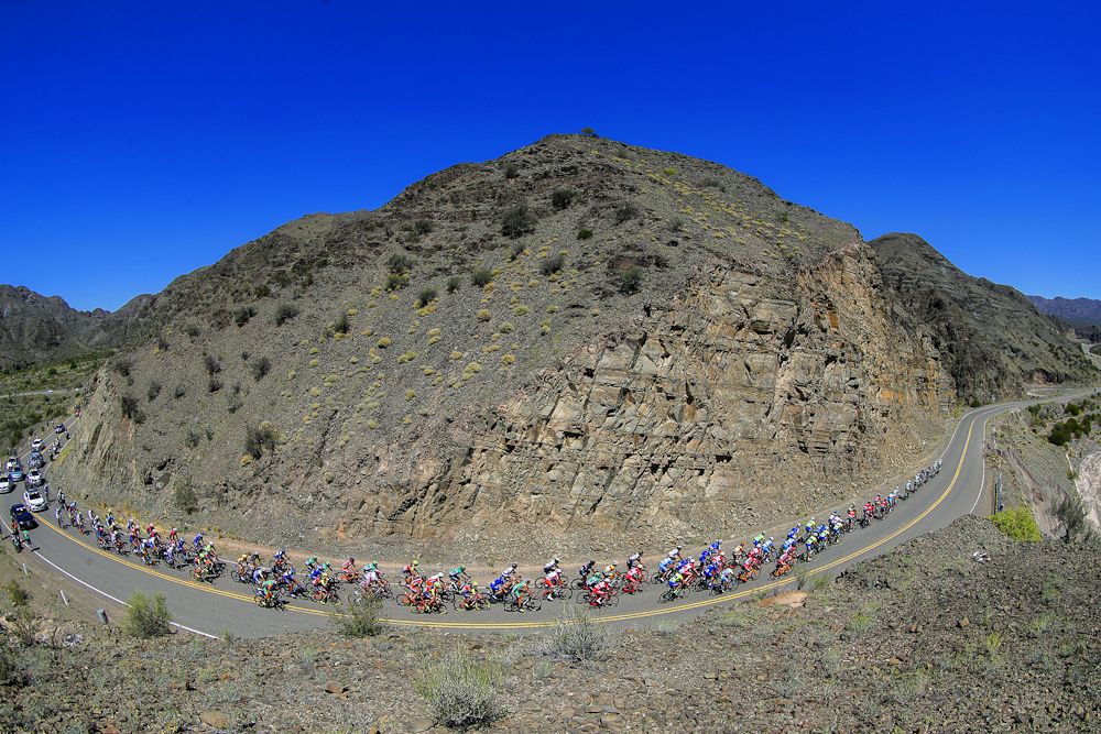 The peloton in action during stage 5 at the Vuelta a San Juan