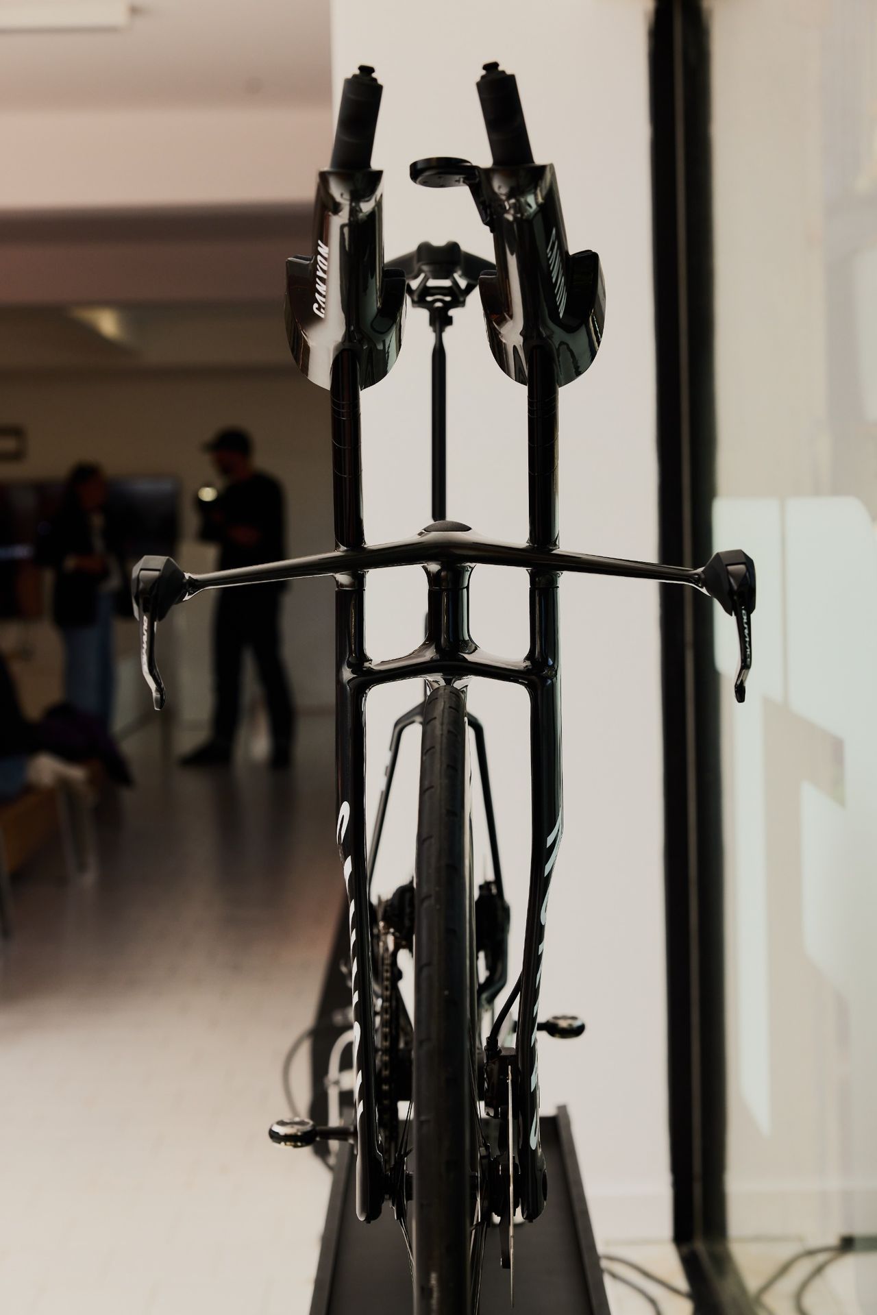 The front end of the new Canyon Speedmax time trial bike
