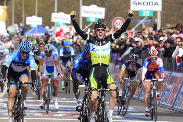 Matt Goss (Orica-GreenEdge) wins stage 3 of the Giro d'Italia.