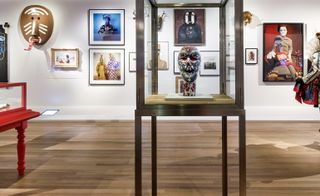The exhibition is complemented by artworks by Jean-Michel Basquiat, Claude Cahun, Cindy Sherman and Louise Bourgeois