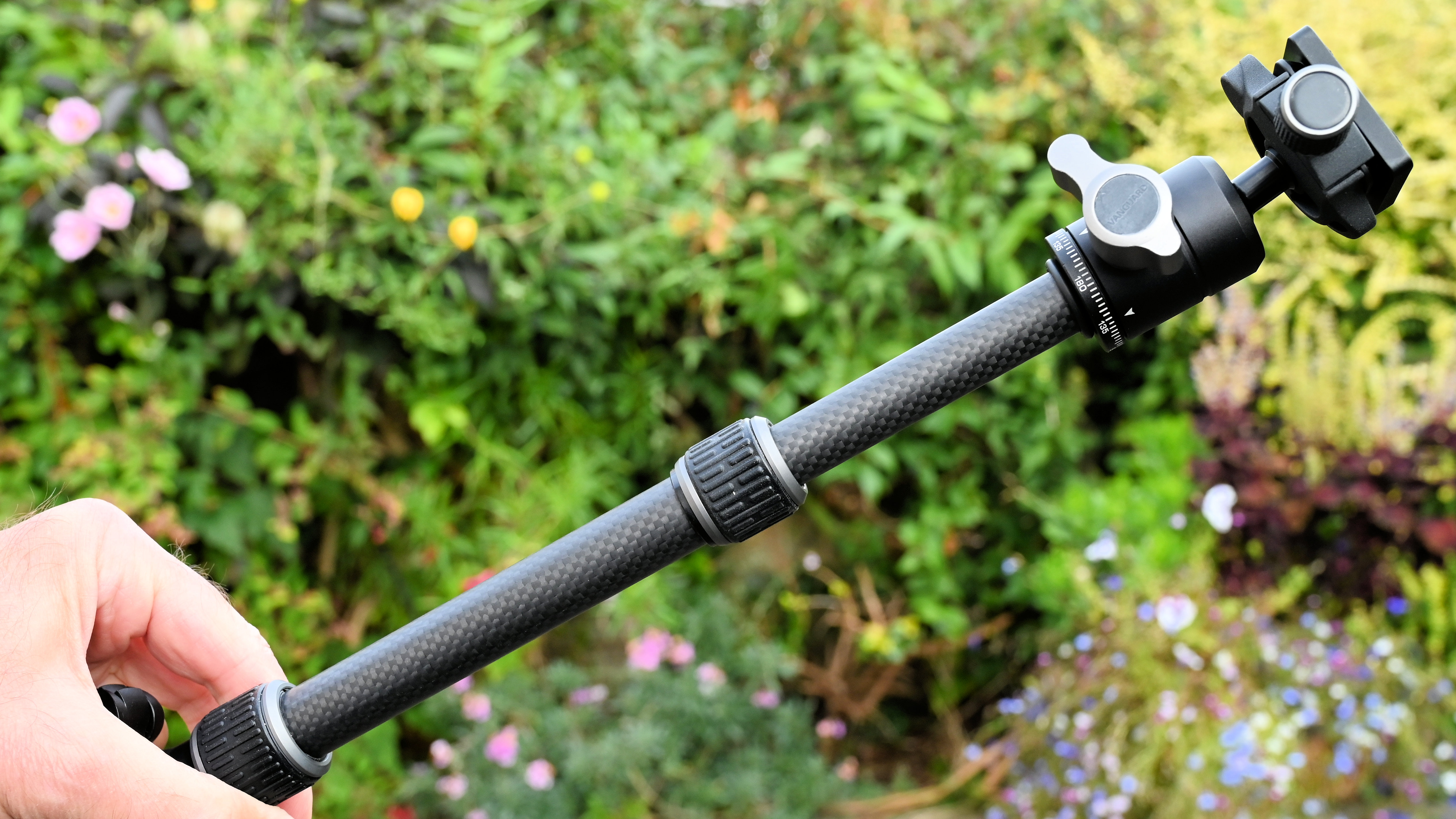 Vanguard Vesta TB 204CB tripod kit