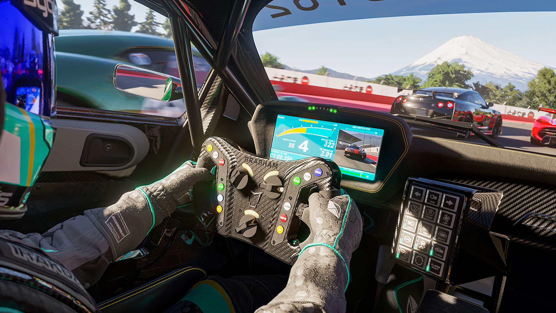 Forza Motorsport: крупный план внутри гоночного автомобиля
