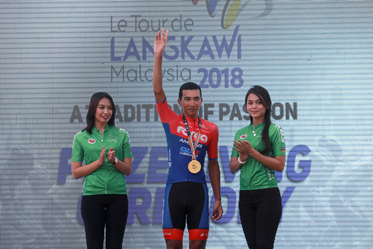 Best Malaysian rider on the stage Nik Mohd Hazwan Zulkiflie (Forca Amskins Racing)