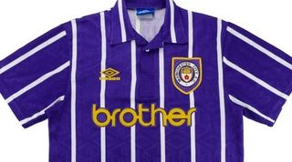 Manchester City 1993/94 away shirt