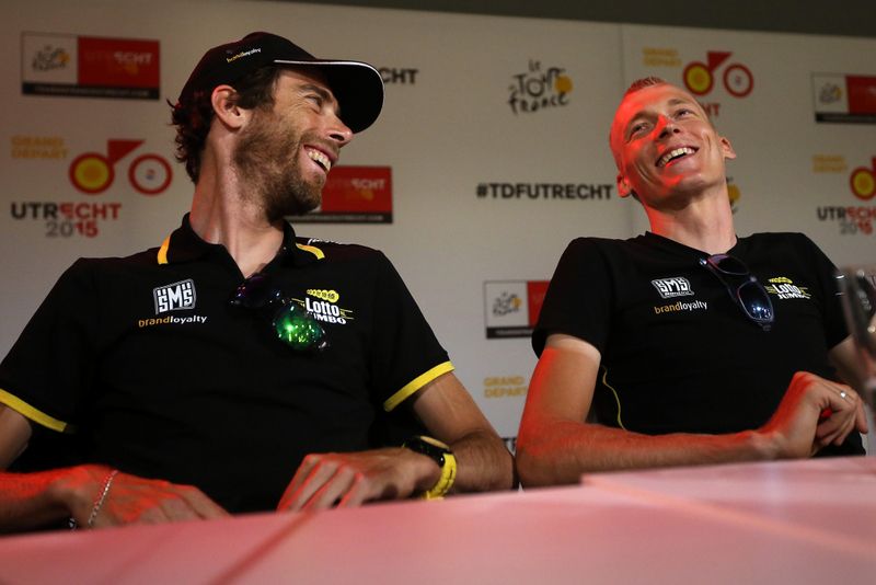 Laurens ten Dam and Robert Gesink share a joke at the press conference
