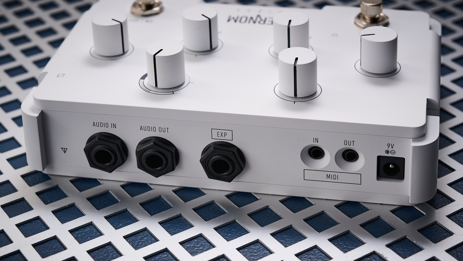 Kernom Ridge Overdrive shot on metal grate in photo studio