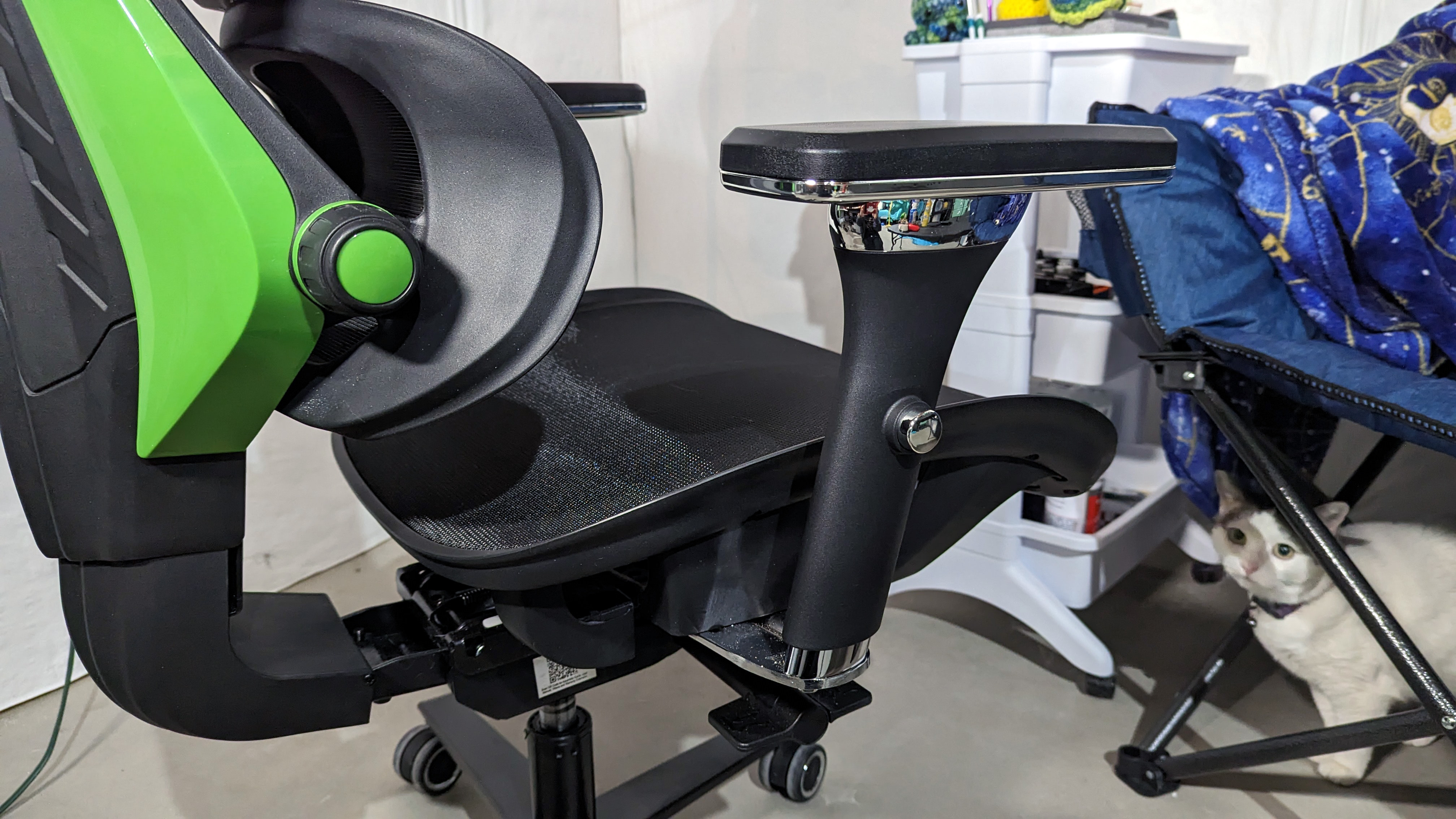 Eureka Ergonomics Typhon in the reviewer's gaming area