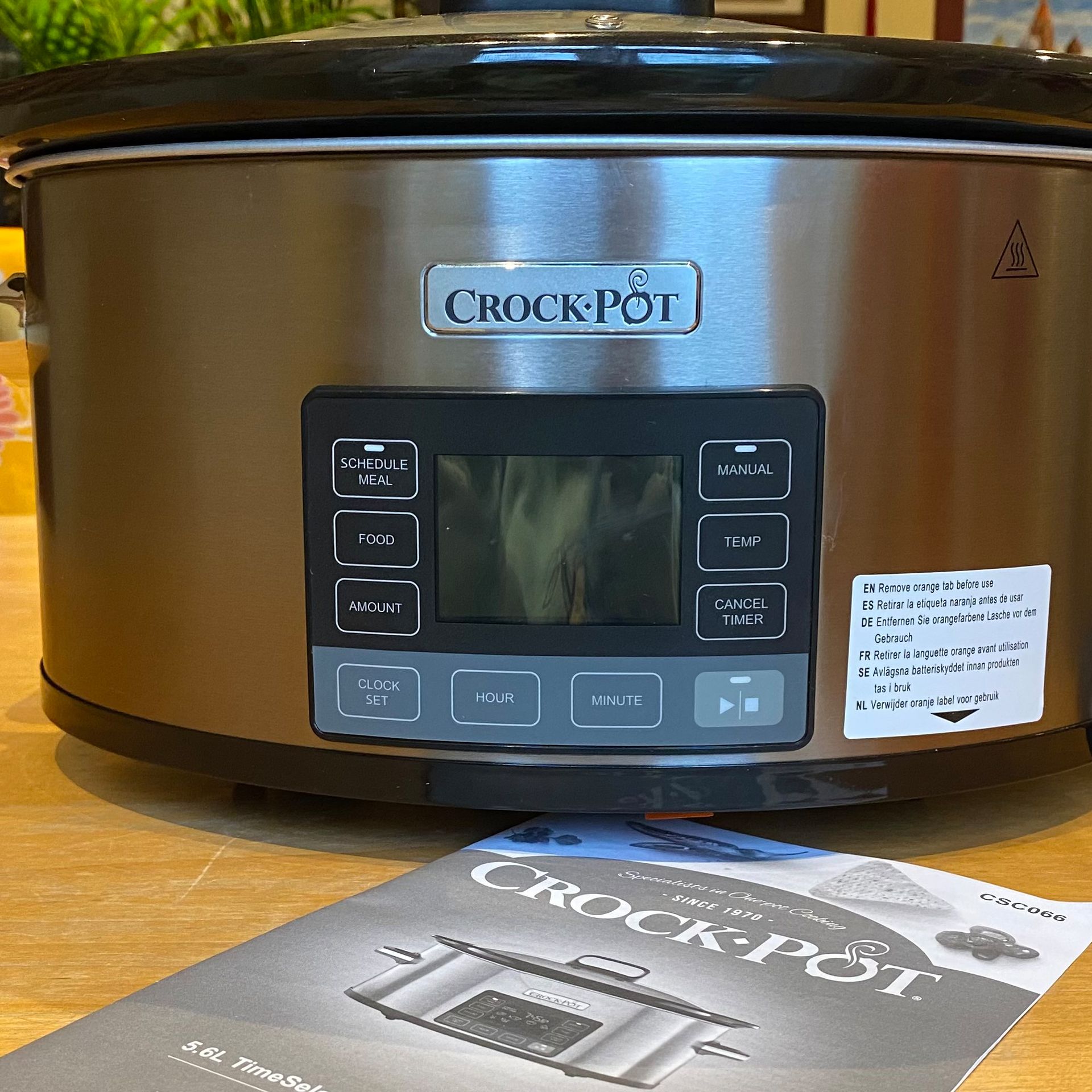 Images of CrockPot being reviewed at home