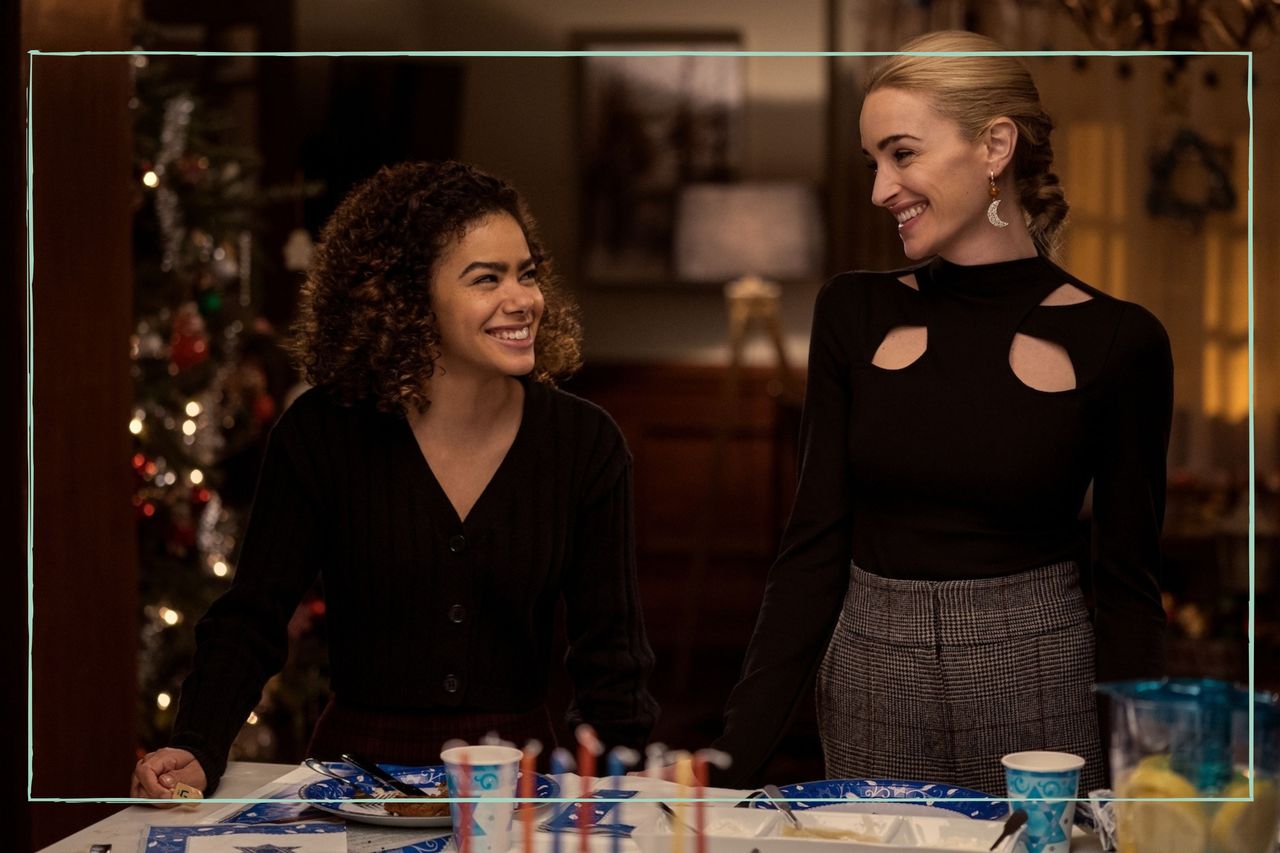  Antonia Gentry as Ginny, Brianne Howey as Georgia in episode 205 of Ginny &amp; Georgia.