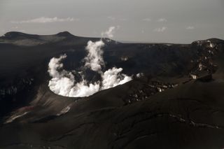 A view into the main melt cauldron, Gígjökull crater, from the air.