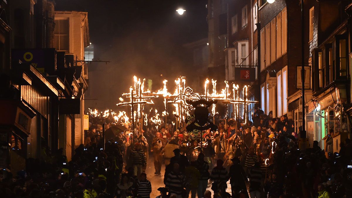 Each year 17 burning crosses, representing the 17 martyrs, are carried through the streets and placed at Lewes's war memorial