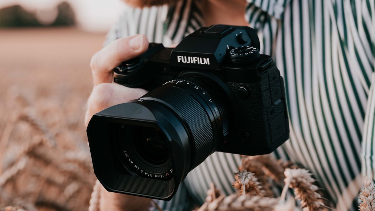 20 lenses that resolve all 40.2MP from the Fujifilm XH2 Digital
