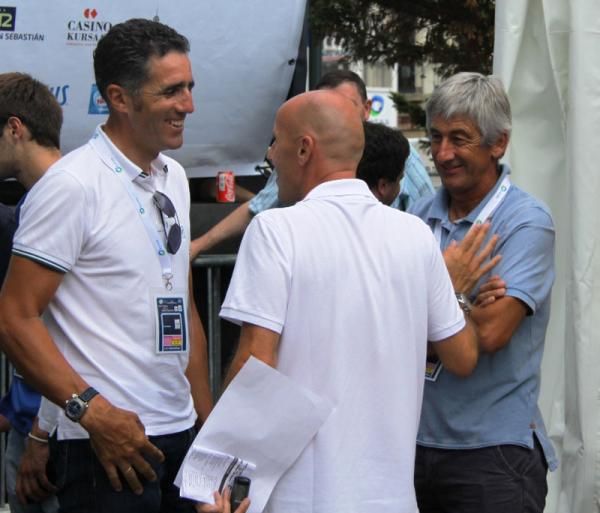 Miguel Indurain and Marino Lejarreta await the finish at the 2012 Clasica de San Sebastian