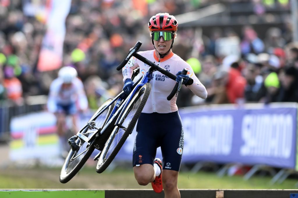HOOGERHEIDE NETHERLANDS FEBRUARY 05 Shirin Van Anrooij of The Netherlands competes during the 74th World Championships CycloCross 2023 Womens U23 CXWorldCup Hoogerheide2023 on February 05 2023 in Hoogerheide Netherlands Photo by David StockmanGetty Images