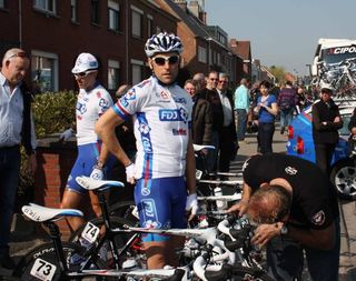 Frederic Guesdon (FDJ-BigMat) is on course to race Paris-Roubaix.