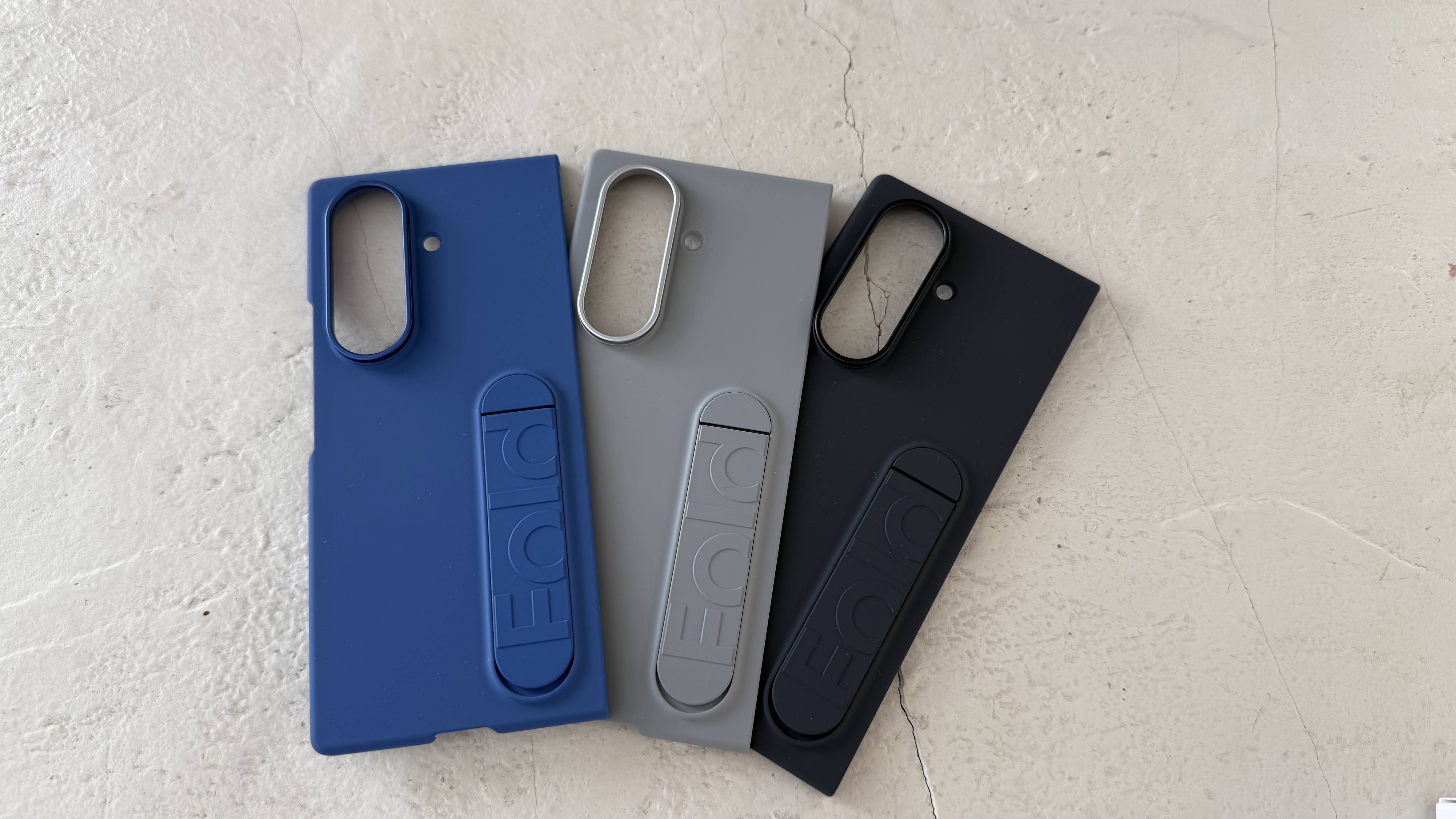 Galaxy Z Fold 7 cases