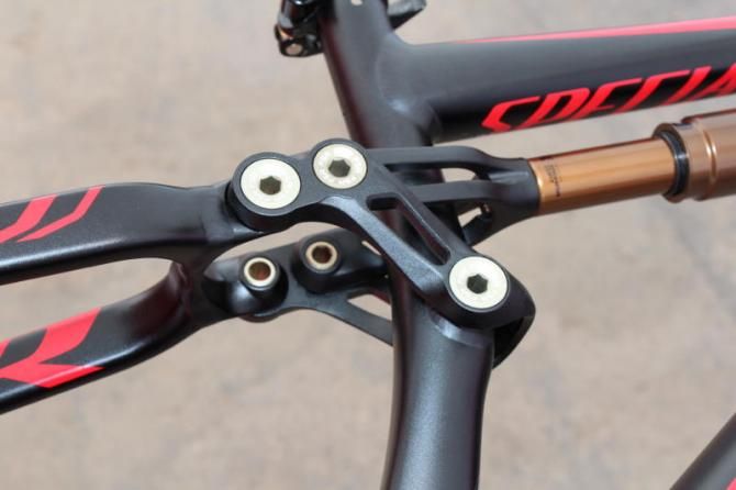Specialized's four-bar-linkage design with sealed cartridge bearings