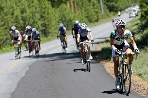 Andrea Dvorak (Colavita-Forno d'Asolo) launches her attack.