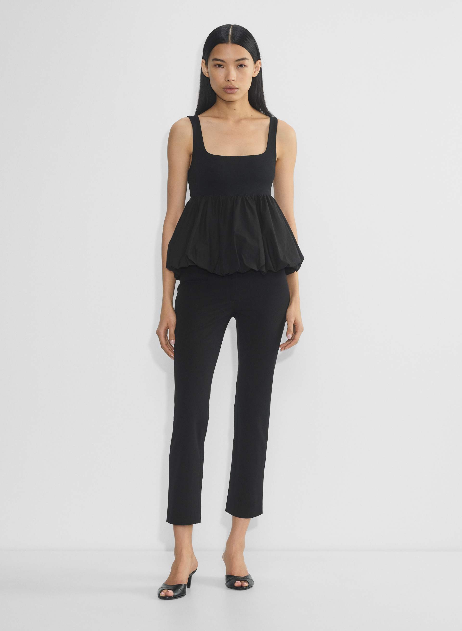 Wilfred, Senia Pants