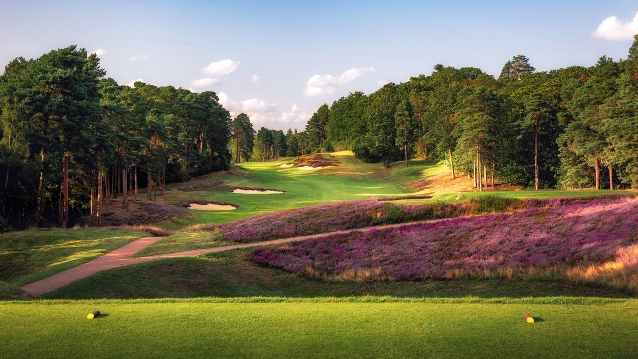St George's Hill - Hole 1