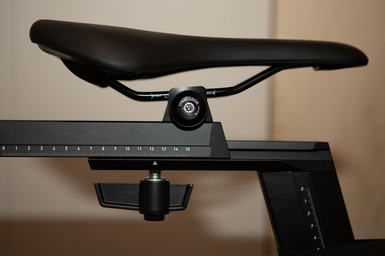 Garmin Tacx Neo Bike Plus saddle adjustment