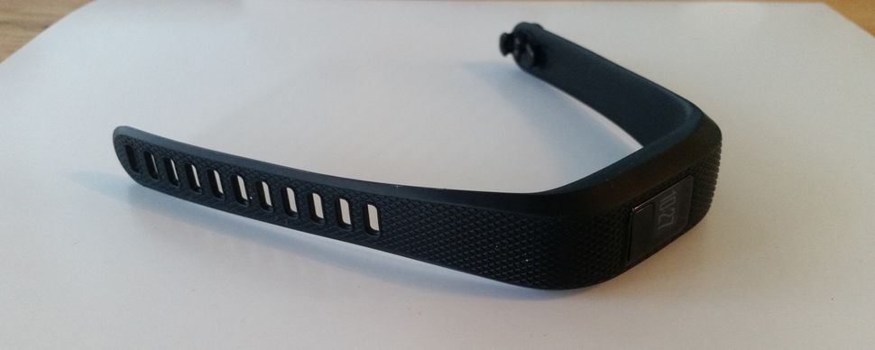 compare garmin vivofit 3 and 4
