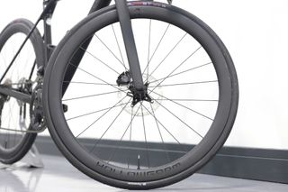 Image shows the Hollowgram R45 wheels