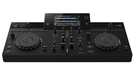 AlphaTheta XDJ-AN DJ setup