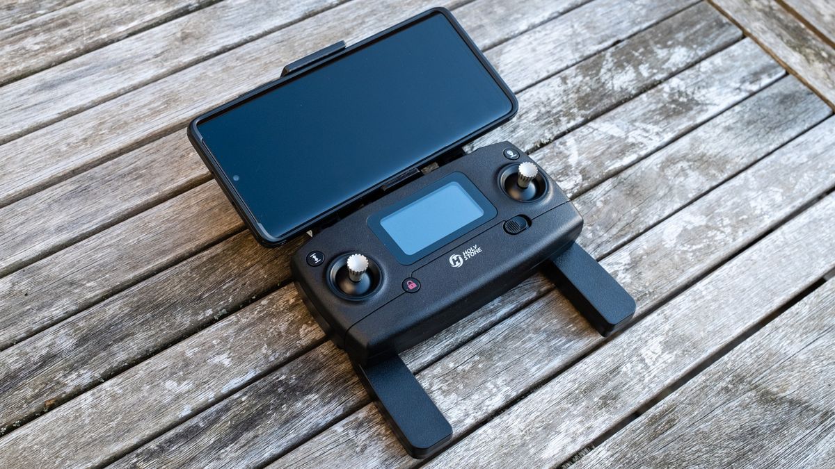 Holy Stone HS700E_drone controller with phone