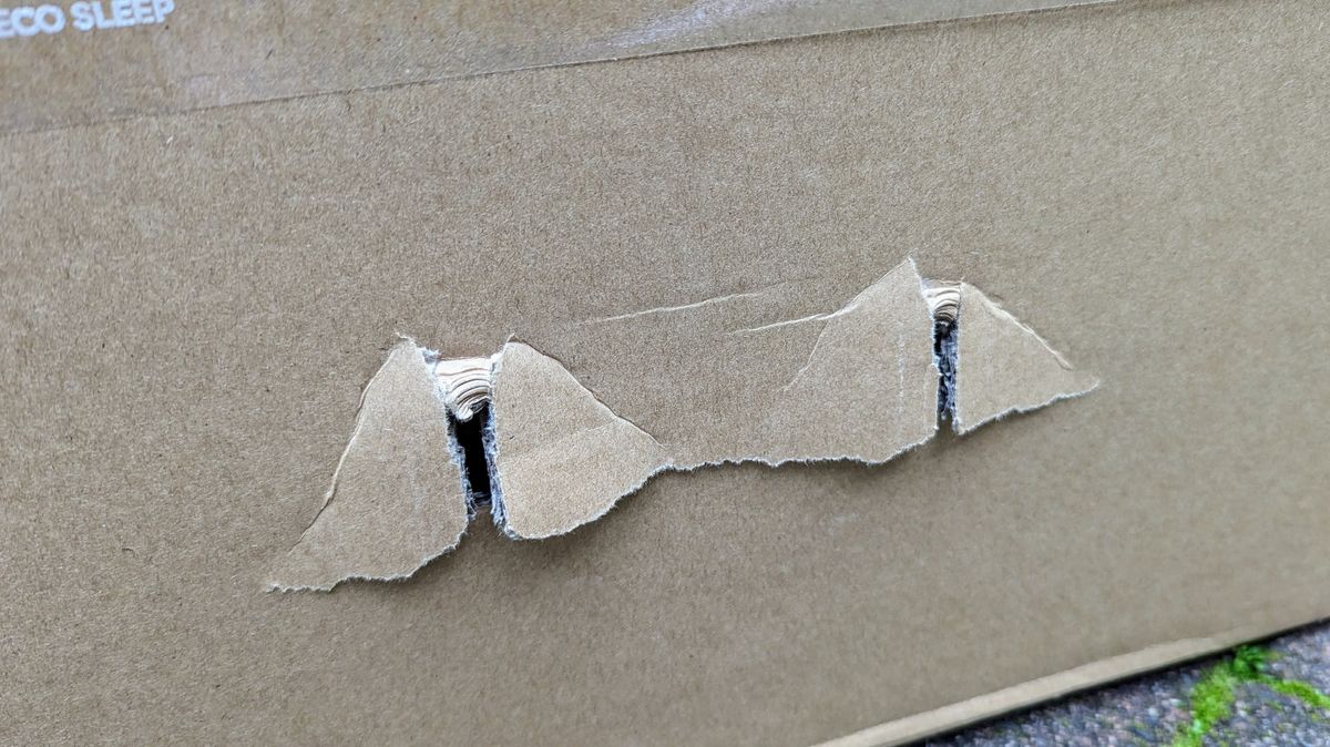 Ecosa Pure mattress box broken handle