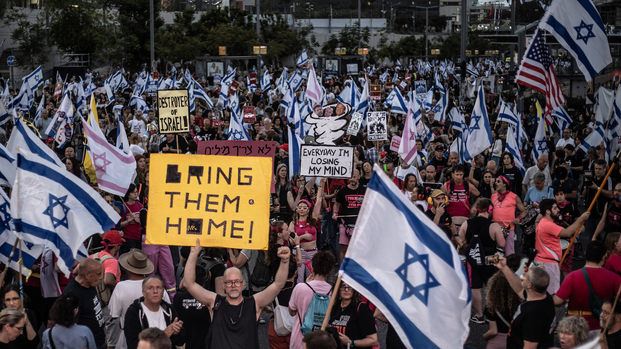  Is public opinion shifting in Israel over the war? 