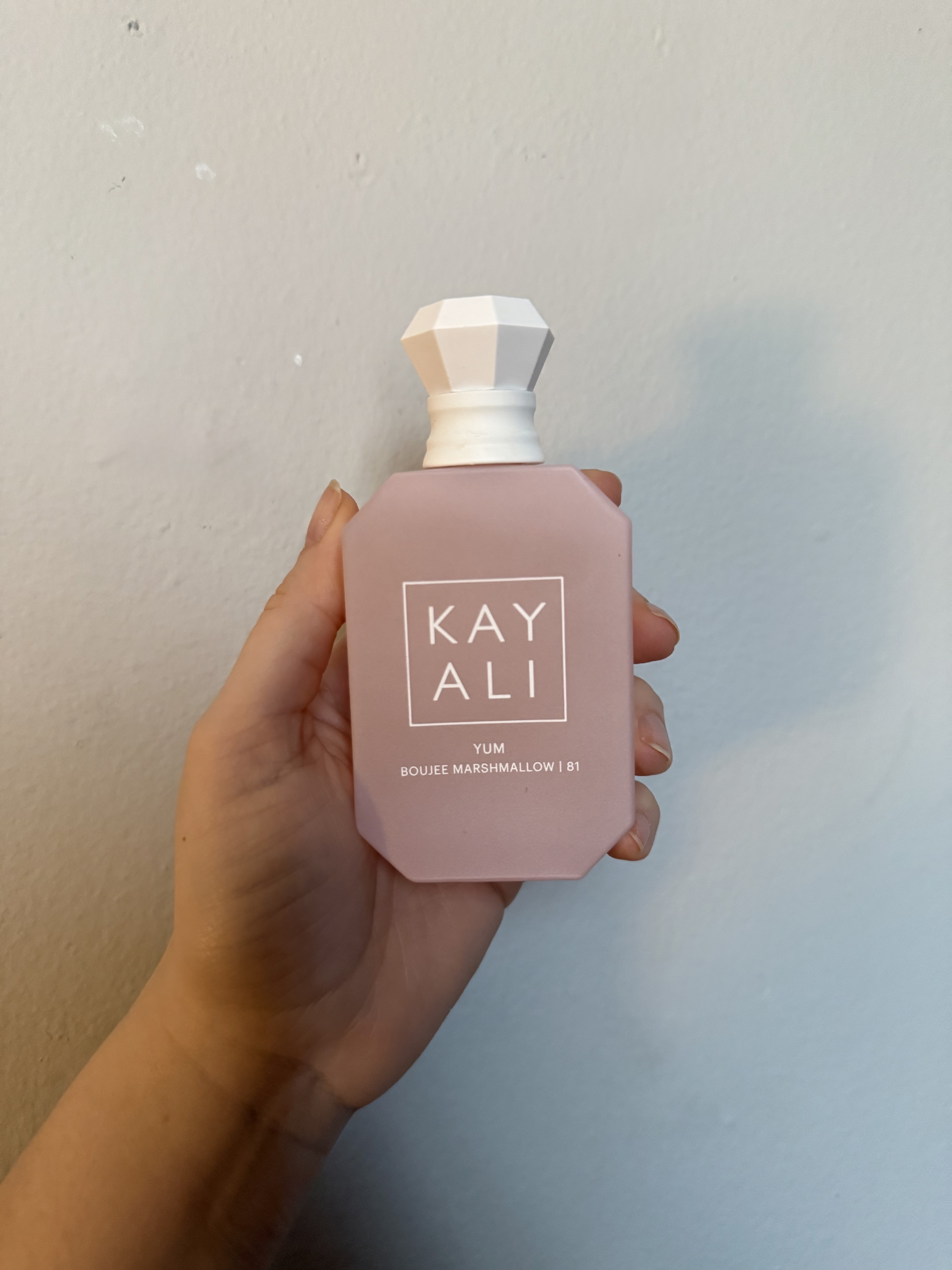 Brooke Knappenberger testing Kayali Yum Bougie Marshmallow