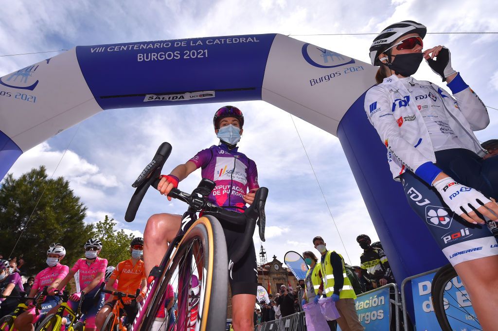 LAGUNAS DE NEILA SPAIN MAY 23 Niamh FisherBlack of New Zealand and Team SD Worx Purple Leader Jersey at start in Quintanar de la Sierra during the 6th Vuelta A Burgos Feminas 2021 Stage 4 a 1216km stage from Quintanar de la Sierra to Lagunas De Neila 1870m VueltaBurgos BurgosFem UCIWWT on May 23 2021 in Lagunas De Neila Spain Photo by Luc ClaessenGetty Images