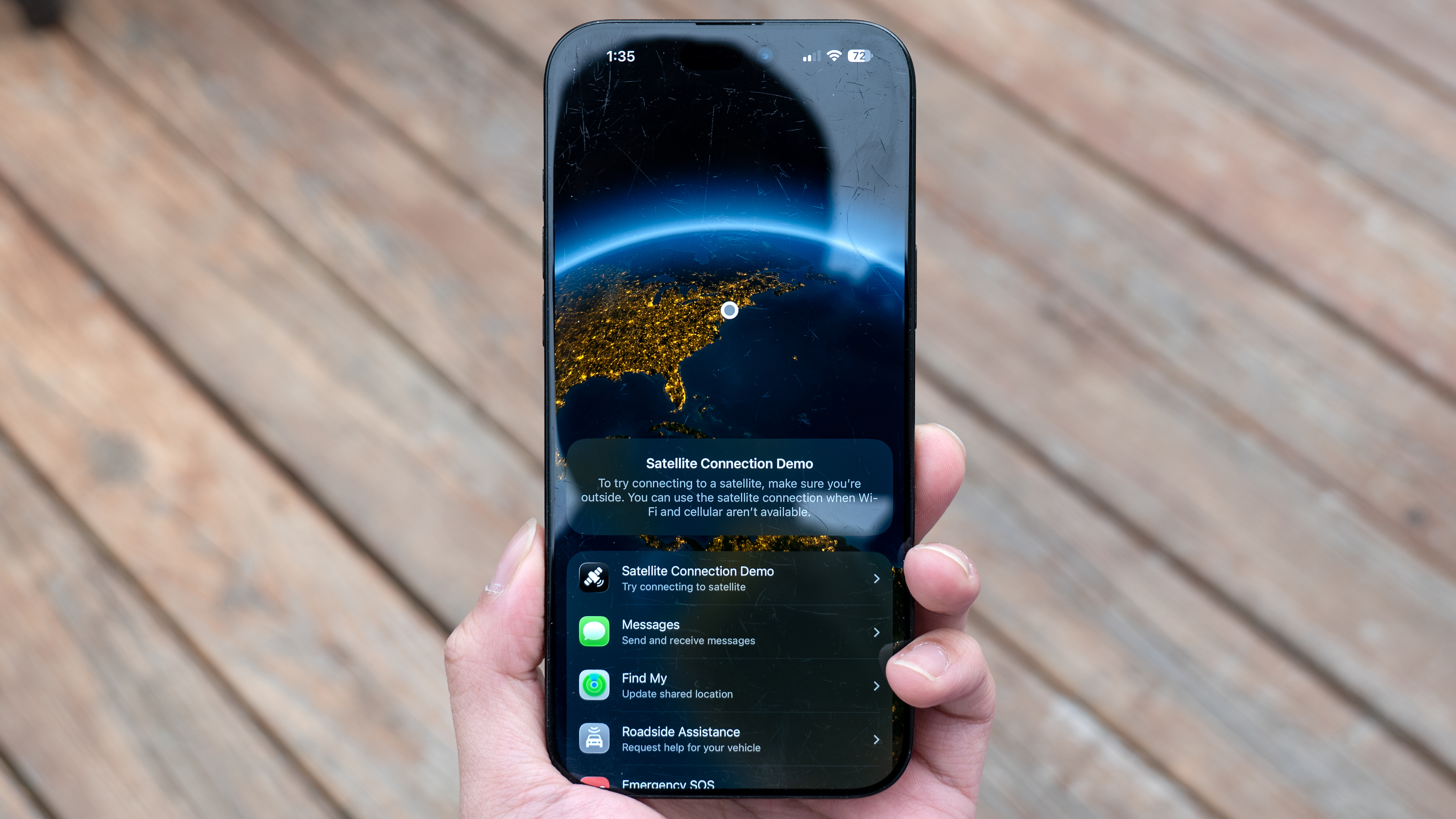 iOS 26 Satellite SOS mode running on iPhone.