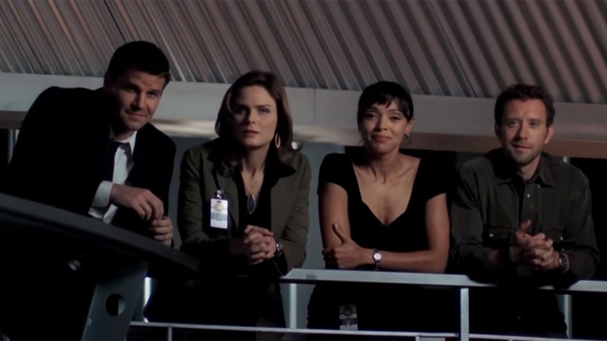 the bones cast on the balcony.