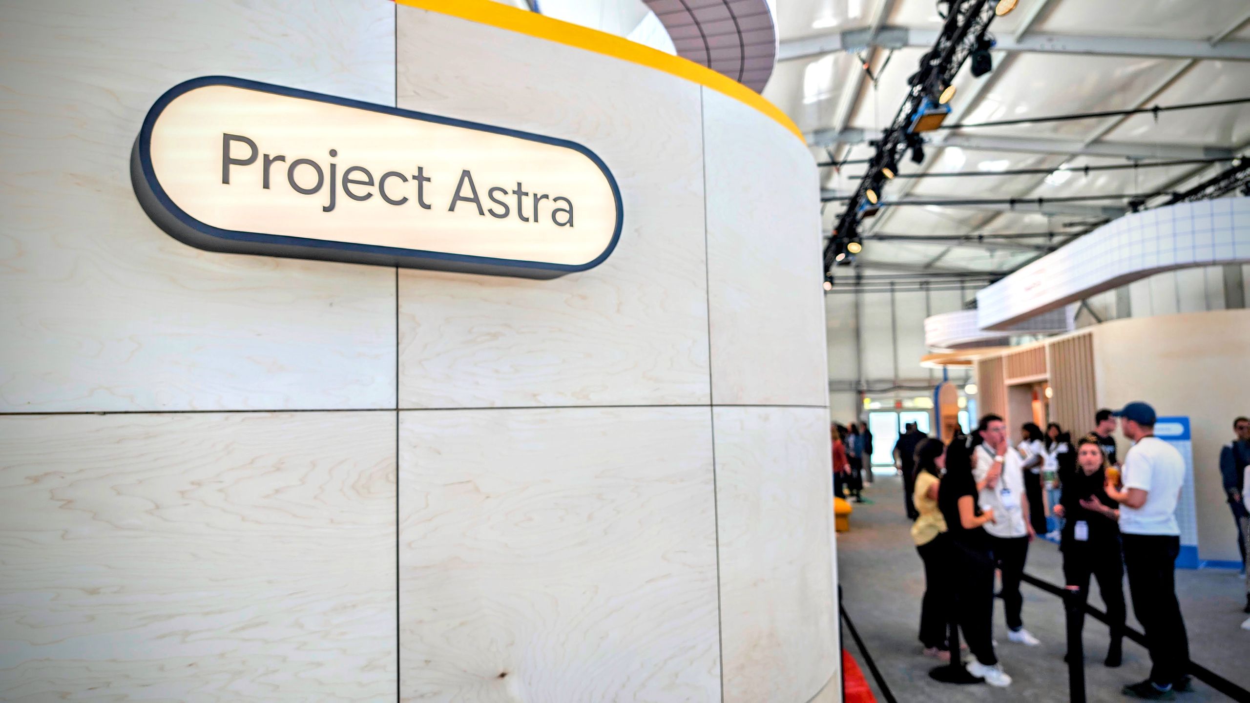 Left Rothbardians Hands-on with Google's Project Astra, the AI that knows where you left ...