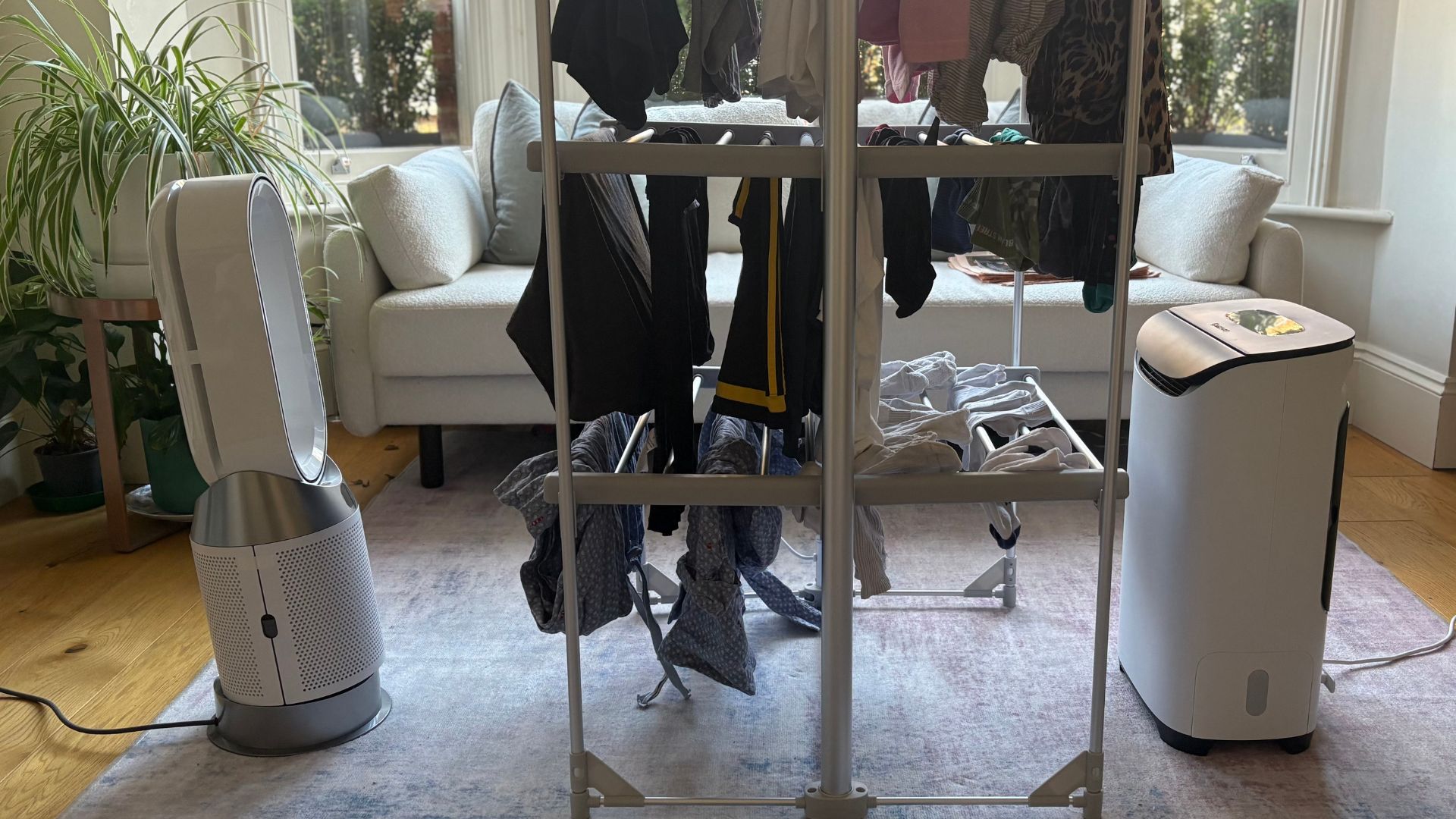 Testing the Meaco's Drying Method in Laura's home with a heated airer and the Dyson fan