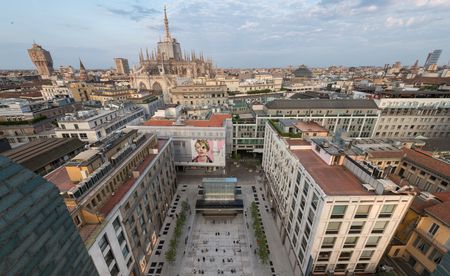 Birdseye view of Apple Piazza Liberty, Milan