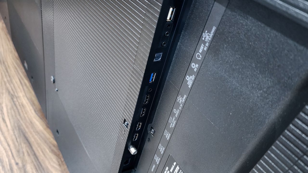 The ports on a Hisense U9N Mini-LED TV