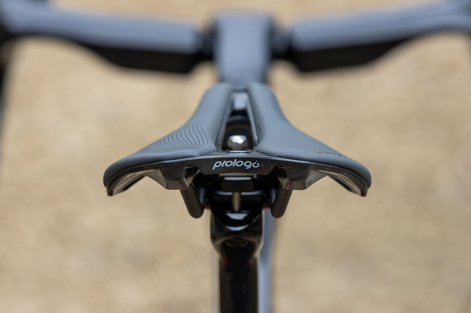 Prologo Dimension R2 showing the logo plate at the rear of the saddle
